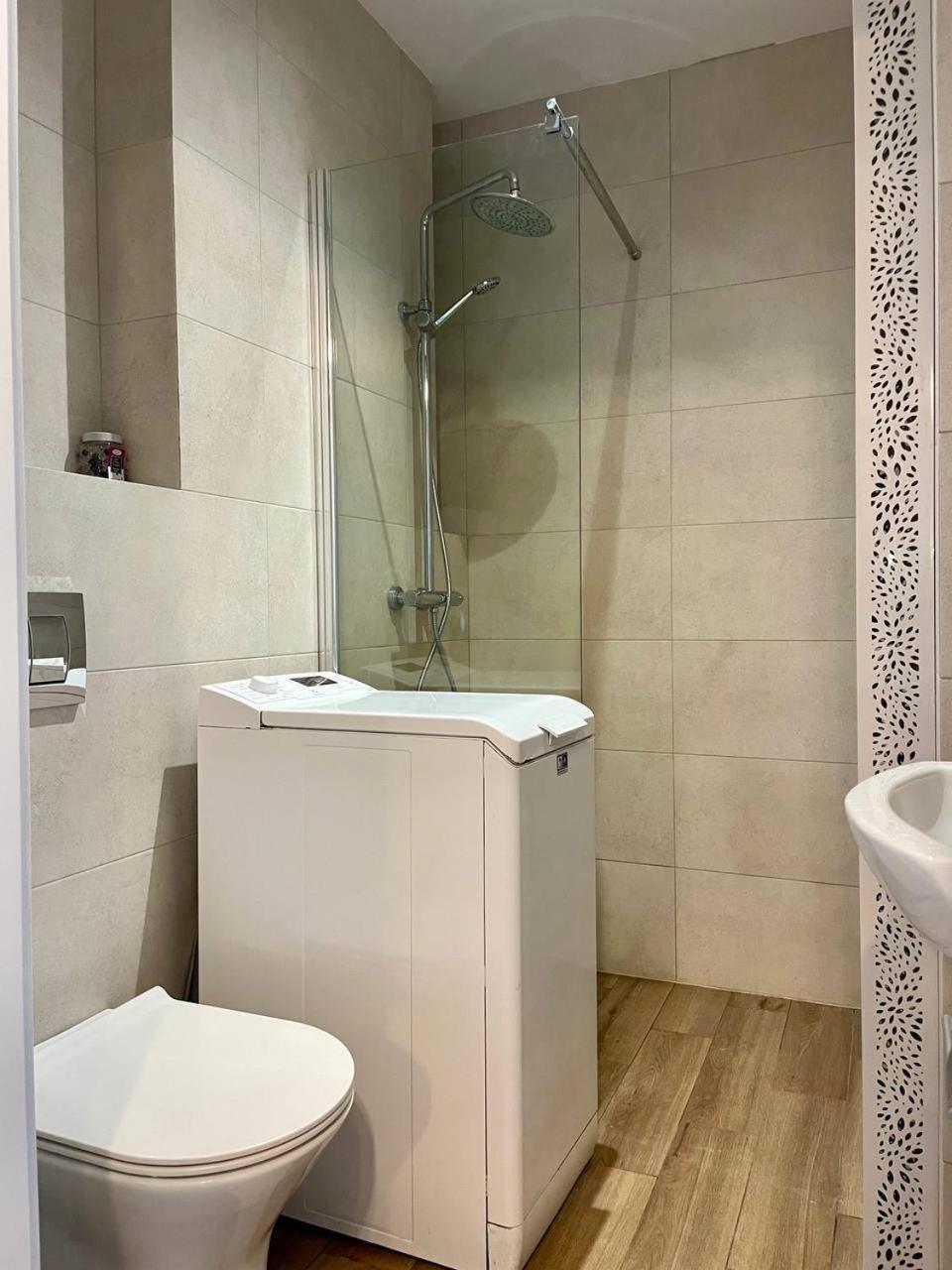 Halby Rooms Grzybowska 5 Warszawa Zewnętrze zdjęcie
